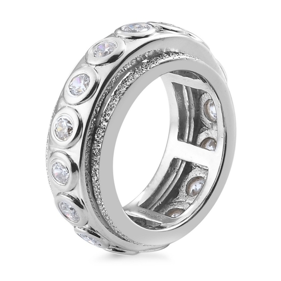 Elegant Silver Band with Crystal Accents - Picture 4 of 9